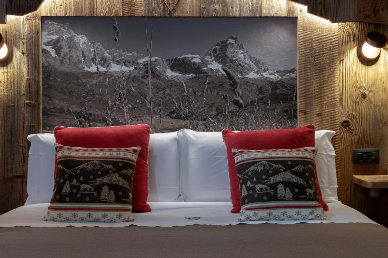 Chalet Matterhorn Francois - Central Ski Chalet With Spa And Breakfast, 100Mt Lift Breuil-Cervinia Eksteriør bilde